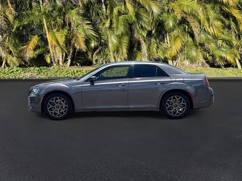 Used 2018 Chrysler 300 S AWD/4WD image 8