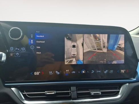 New 2025 Chevrolet Equinox EV LT w/ Convenience Package II AWD/4WD image 15