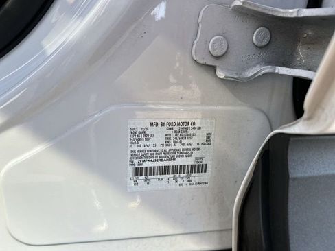 Used 2024 Ford Edge SEL image 35