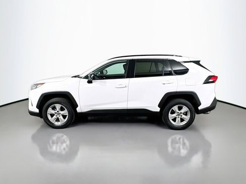 Used 2021 Toyota RAV4 LE image 2