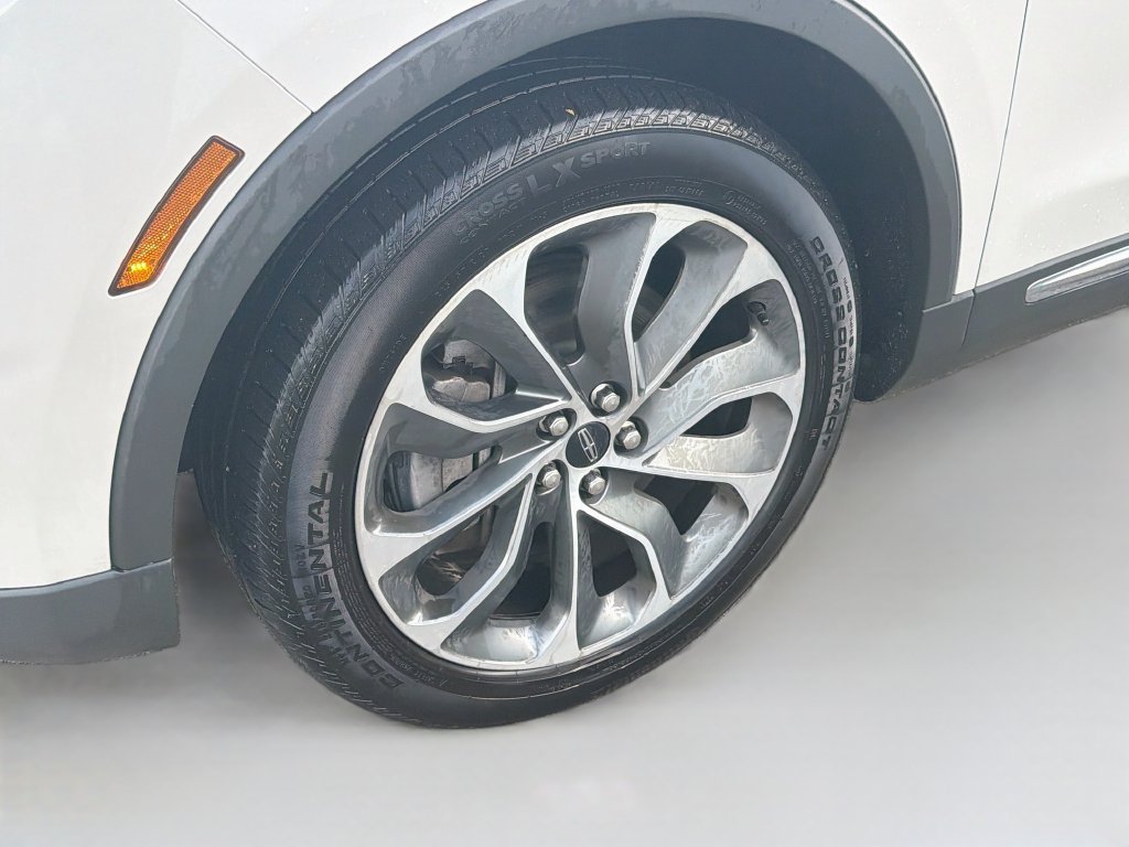 Used 2023 Lincoln Nautilus Reserve AWD/4WD image 34