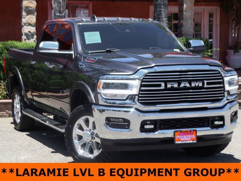 Used 2022 RAM 2500 Laramie AWD/4WD image 2