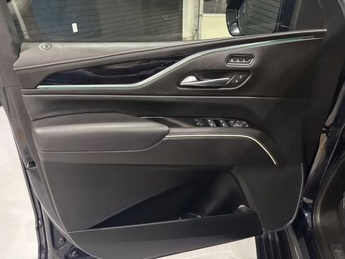 Used 2021 Cadillac Escalade Sport w/ Driver Assist Tech Package image 14