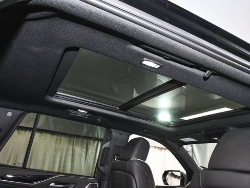 Used 2022 Cadillac Escalade Sport AWD/4WD image 51