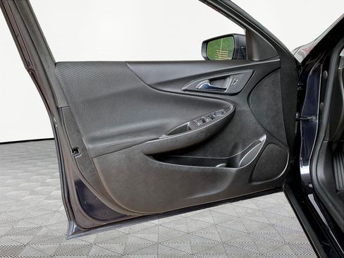 Used 2022 Chevrolet Malibu LS FWD image 19
