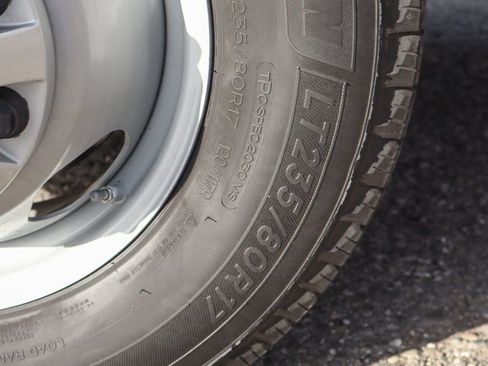 Used 2022 Chevrolet Silverado 3500 W/T image 39