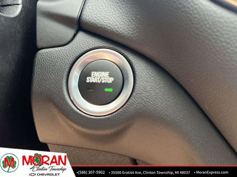 Certified 2024 Chevrolet Equinox LT FWD image 24