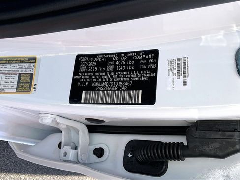 New 2026 Hyundai Elantra Blue image 8