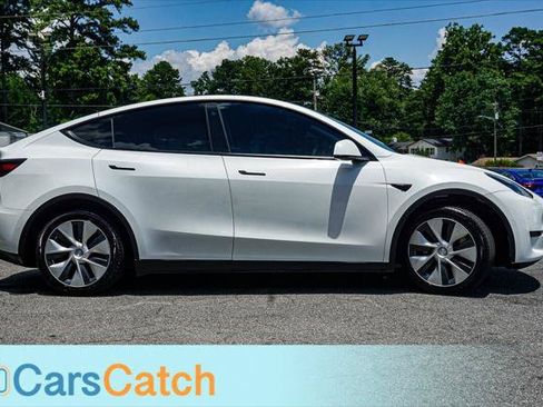Used 2021 Tesla Model Y Long Range AWD/4WD image 2