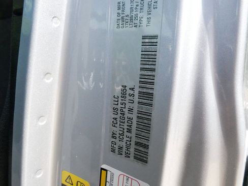 Used 2023 Jeep Gladiator Mojave w/ Trailer Tow Package image 32