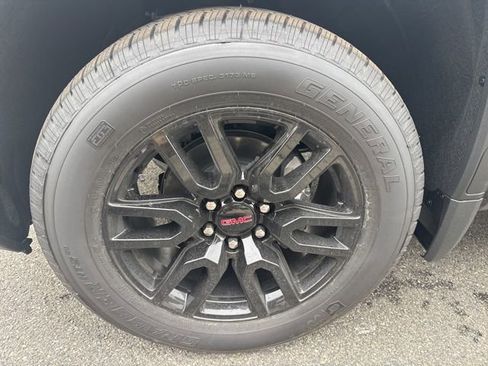 New 2026 GMC Sierra 1500 Elevation image 5