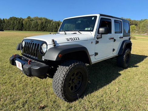 Used 2014 Jeep Wrangler Unlimited Sport image 7