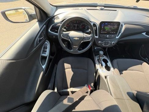 Used 2024 Chevrolet Malibu LT FWD image 23