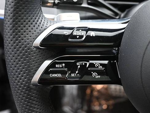 Certified 2026 Mercedes-Benz GLC 300 4MATIC image 11