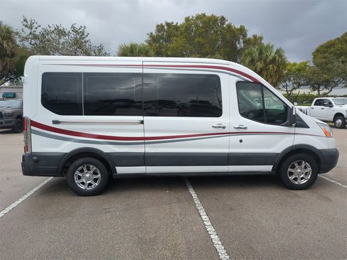 Used 2018 Ford Transit 350 XLT image 5