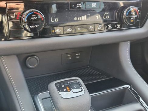 New 2026 Nissan Pathfinder SV image 16