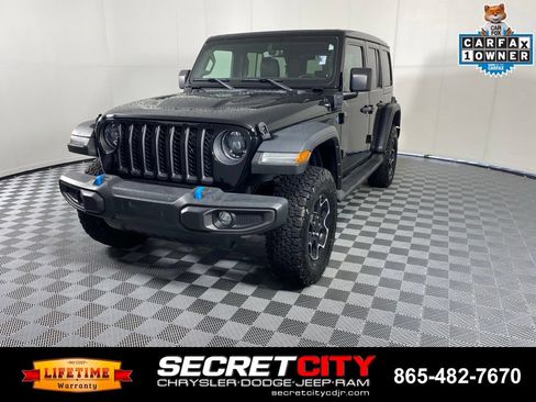 Used 2023 Jeep Wrangler Unlimited Rubicon 4xe w/ Cold Weather Group AWD/4WD image 3