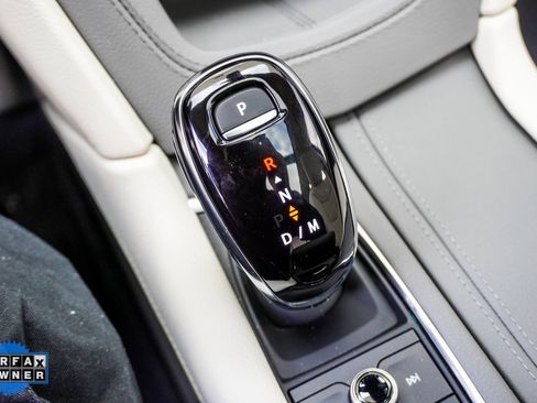 Used 2025 Cadillac XT6 Premium Luxury image 33