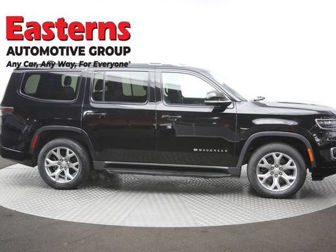 Used 2022 Jeep Wagoneer Series II AWD/4WD image 46