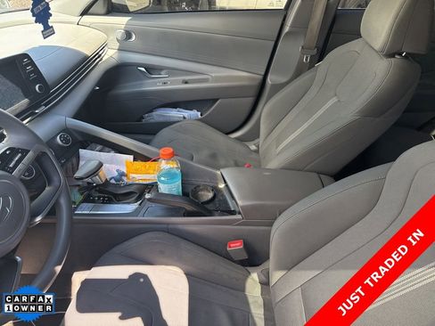 Used 2024 Hyundai Elantra SE FWD image 7