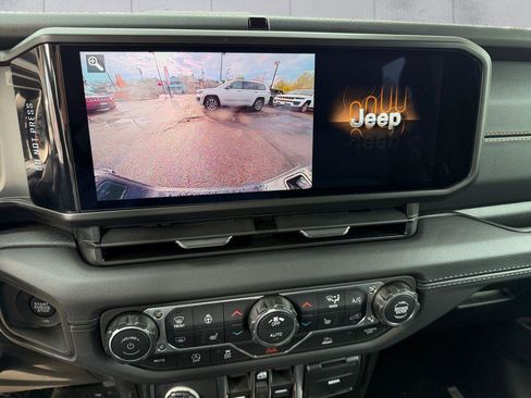 New 2026 Jeep Gladiator Sport AWD/4WD image 15