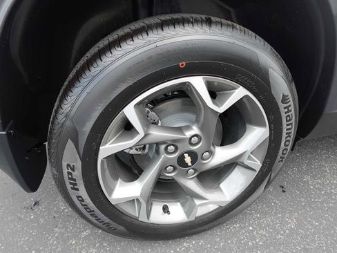 Used 2025 Chevrolet Trax LT w/ Driver Confidence Package image 31