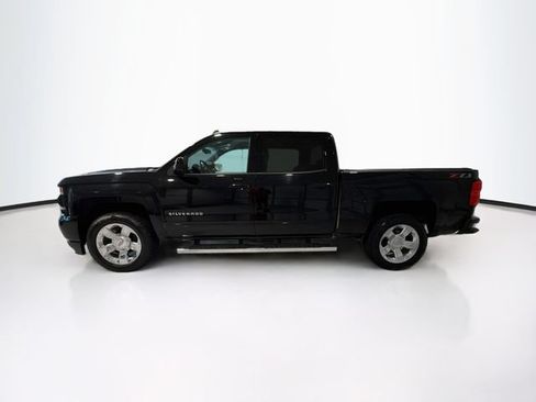 Used 2018 Chevrolet Silverado 1500 LT w/ All Star Edition AWD/4WD image 4