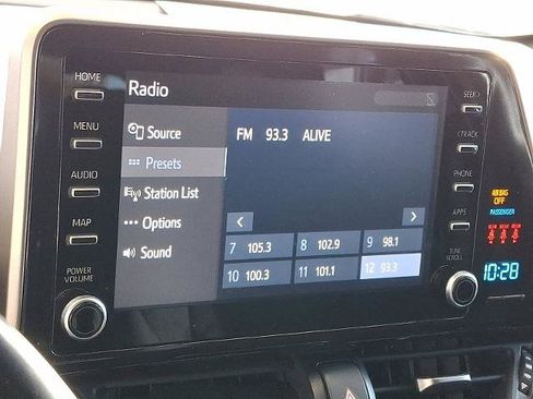 Used 2019 Toyota C-HR XLE image 15