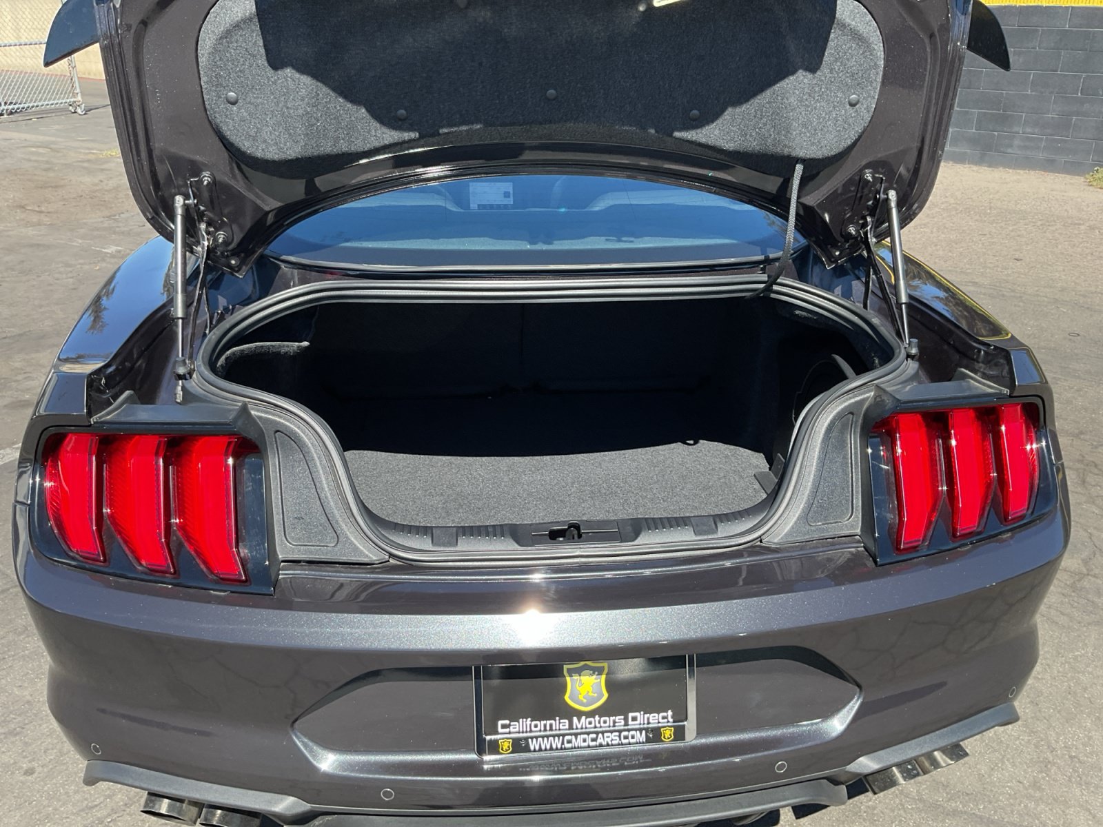 Used 2022 Ford Mustang GT Premium w/ Equipment Group 401A RWD image 25