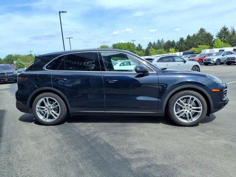 Used 2021 Porsche Cayenne S AWD/4WD image 7
