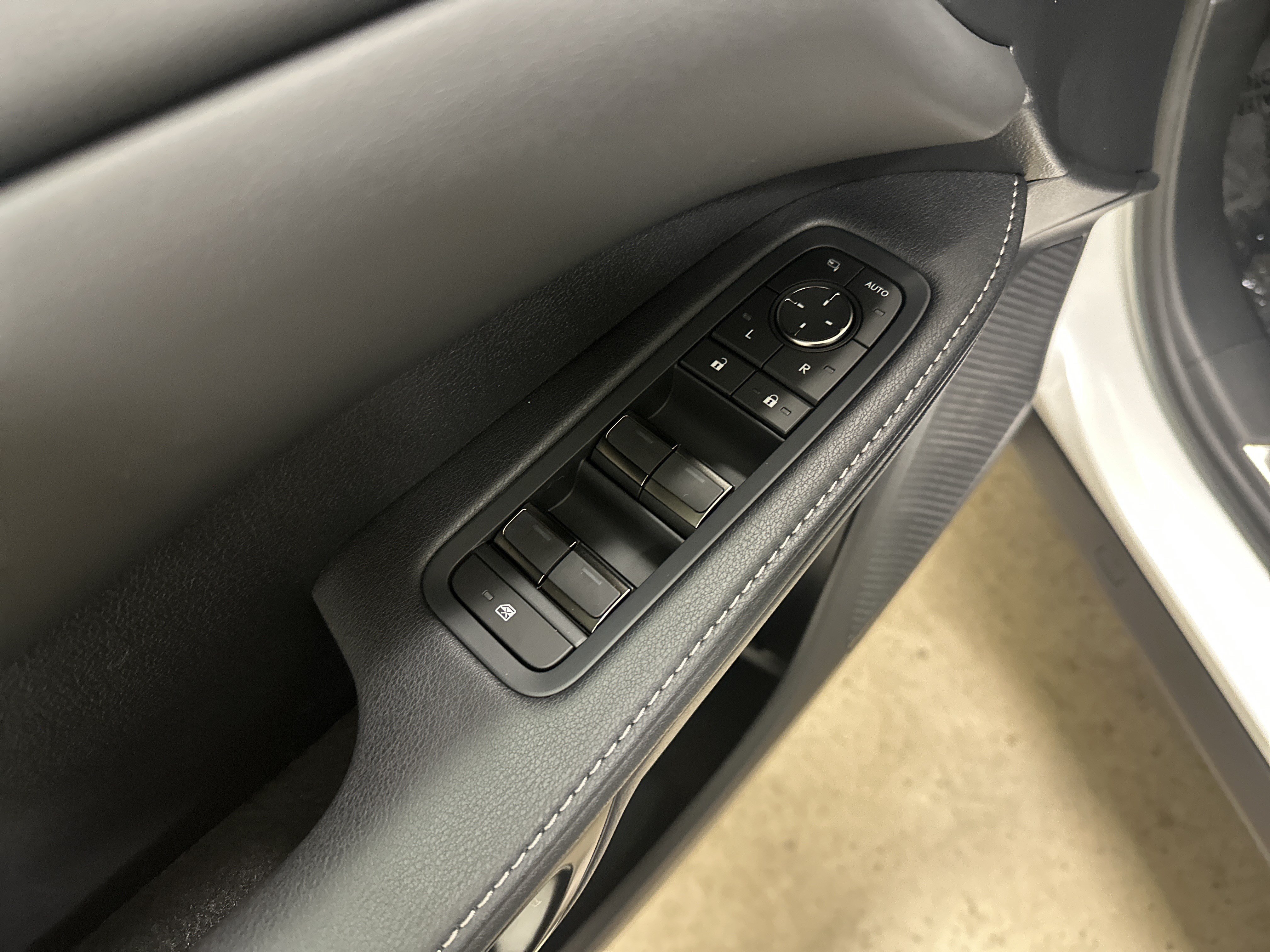 New 2026 Lexus RX 350 AWD image 14