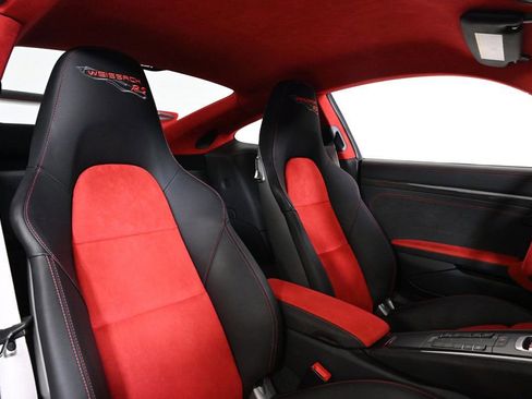 Certified 2018 Porsche 911 GT2 RS image 17