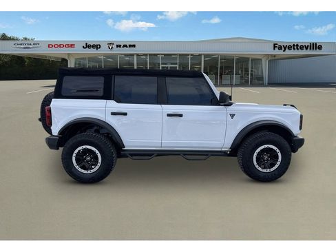 Used 2022 Ford Bronco 4-Door w/ Sasquatch Package image 2