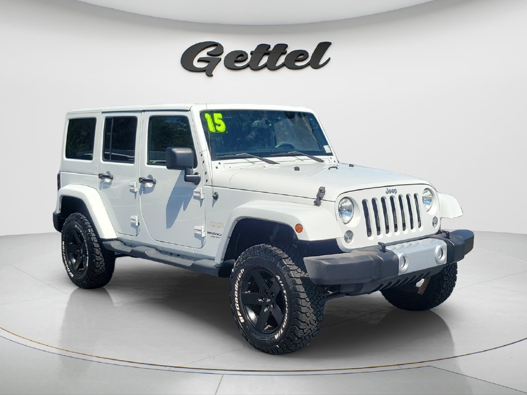 Used 2015 Jeep Wrangler Unlimited Sahara AWD/4WD image 3