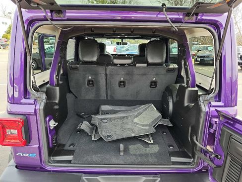 Used 2023 Jeep Wrangler Sahara w/ Safety Group image 27