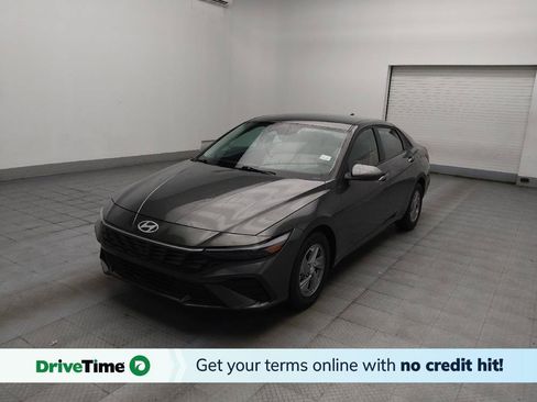 Used 2025 Hyundai Elantra SE FWD image 1