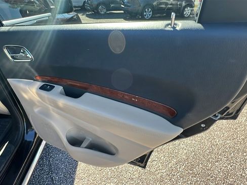 Used 2016 Dodge Durango Citadel w/ Premium Entertainment Group image 19