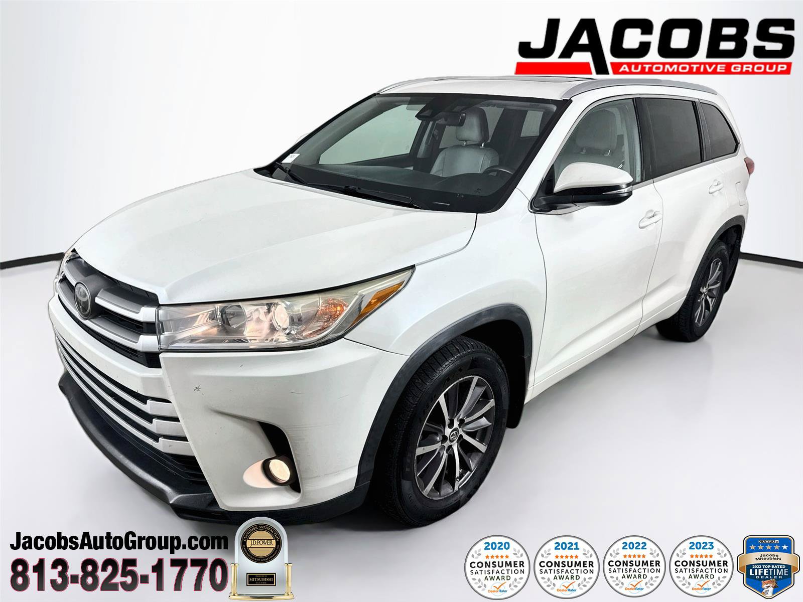 Used 2017 Toyota Highlander XLE AWD/4WD image 1