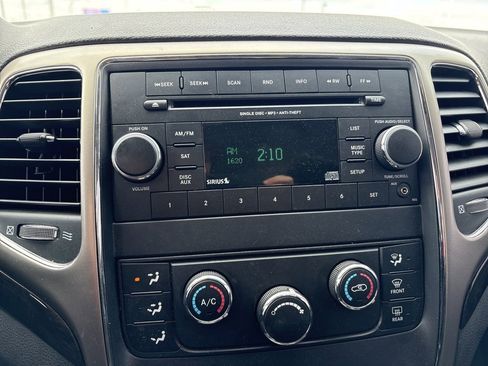 Used 2012 Jeep Grand Cherokee Laredo w/ Laredo E Group image 20