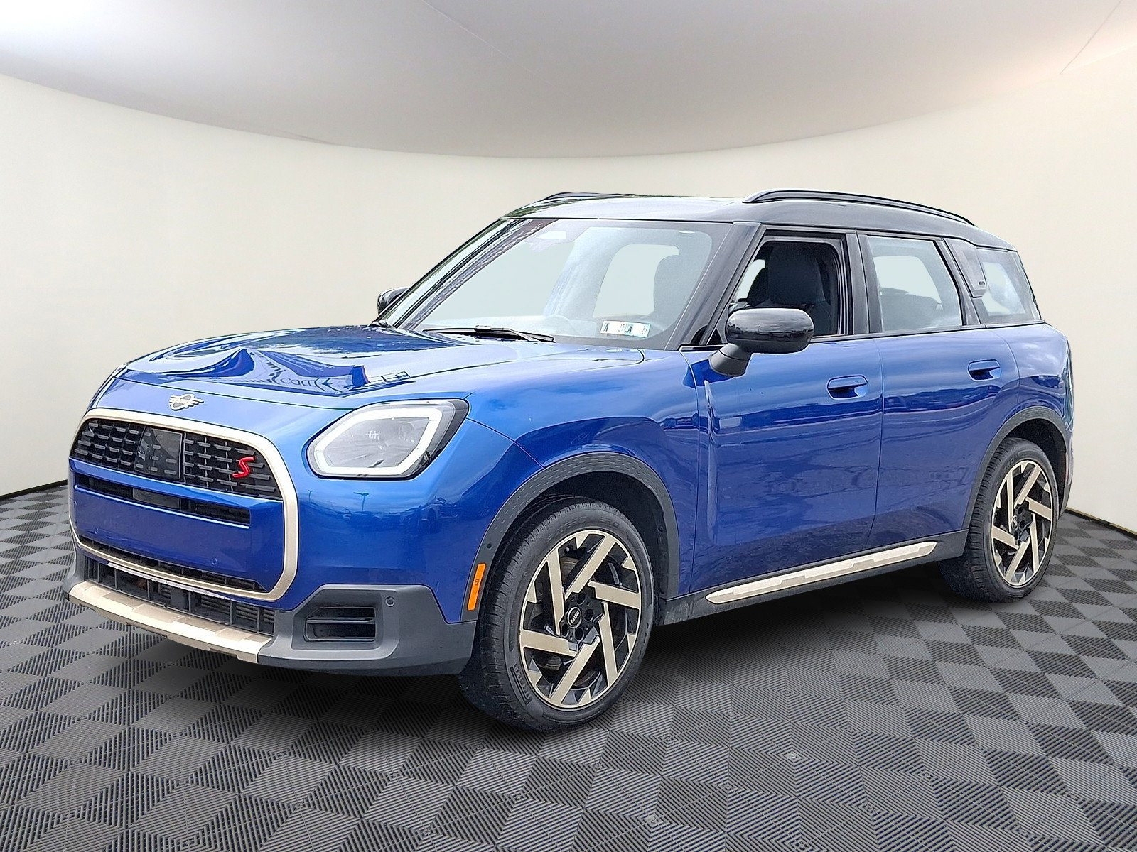 Used 2025 MINI Cooper Countryman S AWD/4WD image 1
