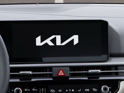 New 2026 Kia Sportage EX FWD image 20