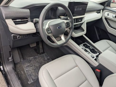 New 2026 Ford Explorer Active AWD/4WD image 10