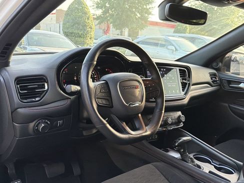 Used 2025 Dodge Durango GT w/ Blacktop Package RWD image 10