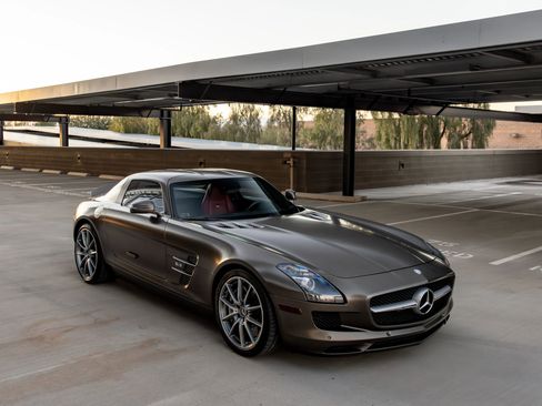 Used 2011 Mercedes-Benz SLS AMG Coupe image 20