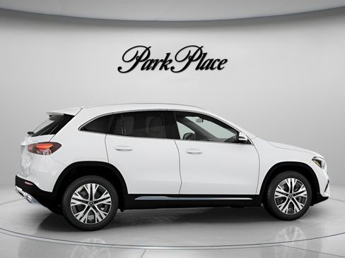 New 2026 Mercedes-Benz GLA 250 4MATIC image 22