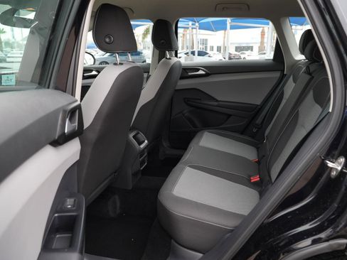 Used 2023 Volkswagen Taos S image 17