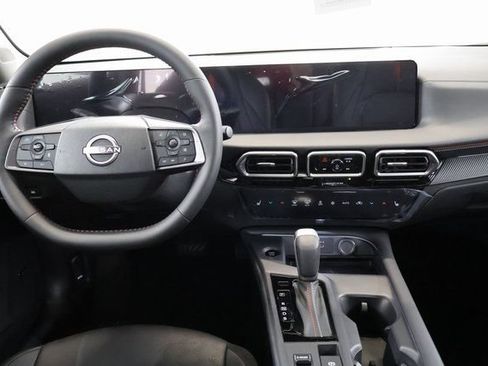 New 2026 Nissan Sentra SR w/ SR Premium Package FWD image 14