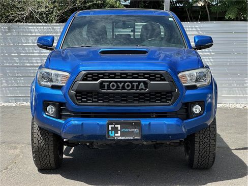 Used 2016 Toyota Tacoma TRD Sport w/ Premium & Technology Package AWD/4WD image 7