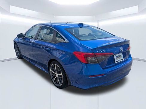 Used 2024 Honda Civic Touring image 5