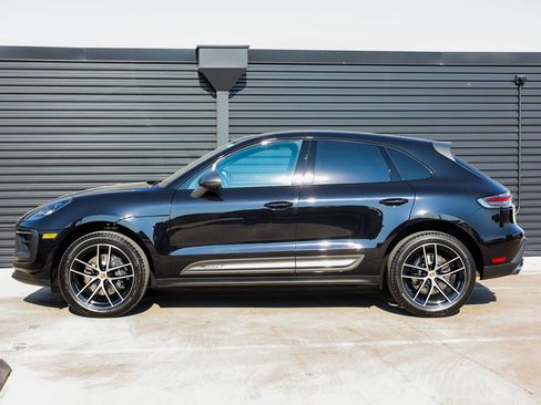 Certified 2026 Porsche Macan Turbo AWD/4WD image 2